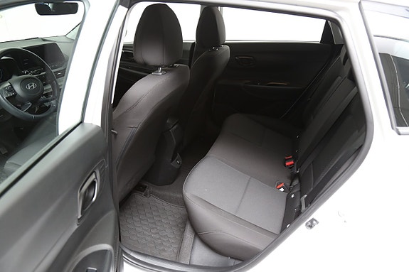 Hyundai i20 8 of 20