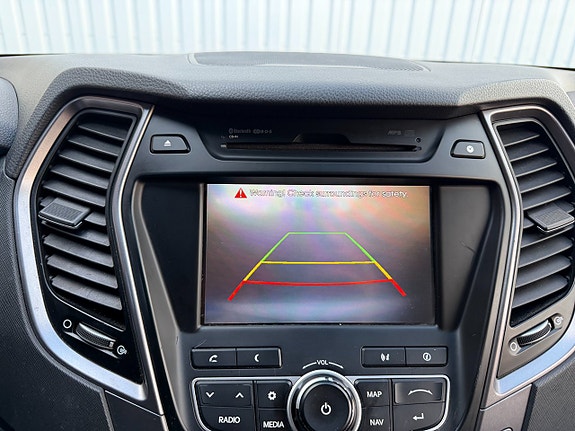 Hyundai Santa Fe 10 of 15