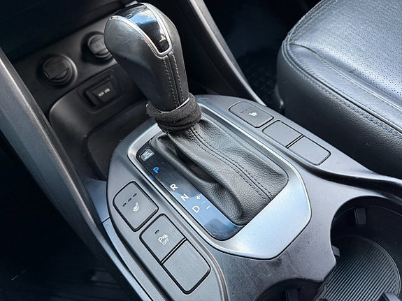 Hyundai Santa Fe 9 of 15