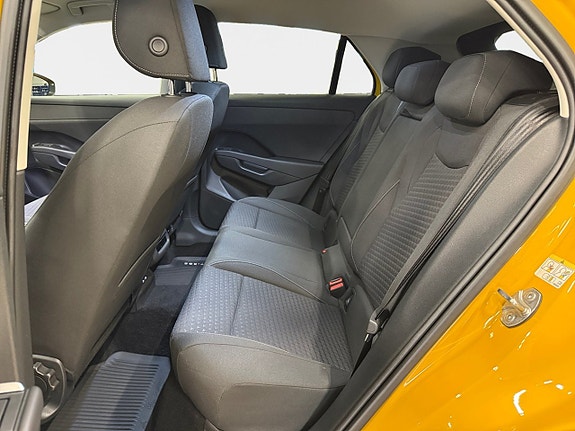 Volkswagen T-Roc 14 of 15
