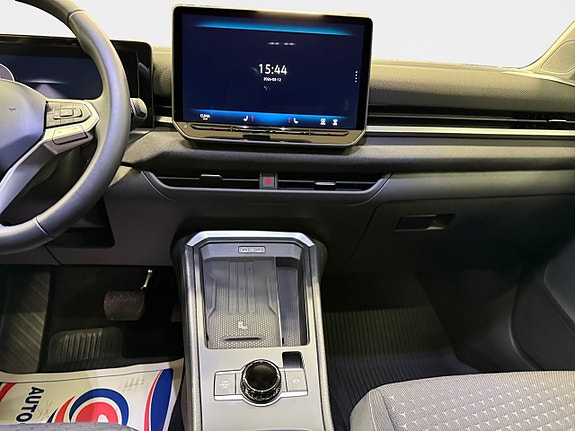Volkswagen T-Roc 12 of 15