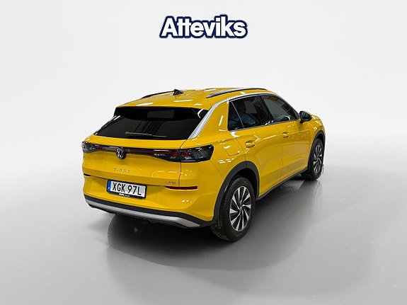 Volkswagen T-Roc 3 of 15