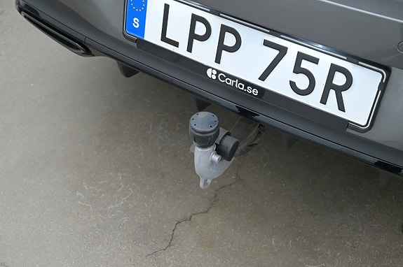 Mercedes-Benz CLA250 e 25 of 27