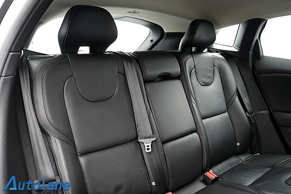 Volvo V40 28 of 30