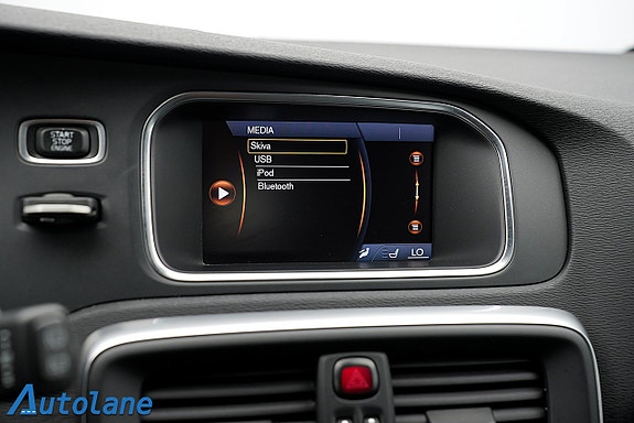 Volvo V40 24 of 30