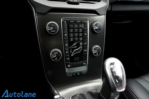 Volvo V40 27 of 30