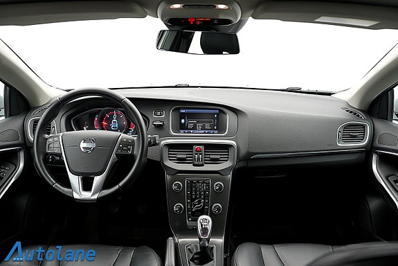 Volvo V40 18 of 30