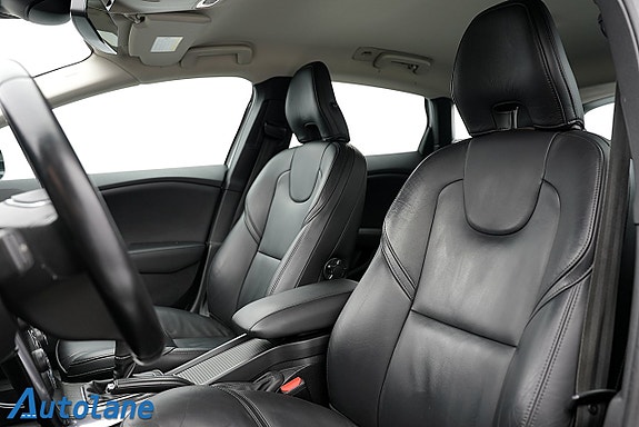 Volvo V40 15 of 30