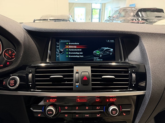 BMW X4 22 of 27
