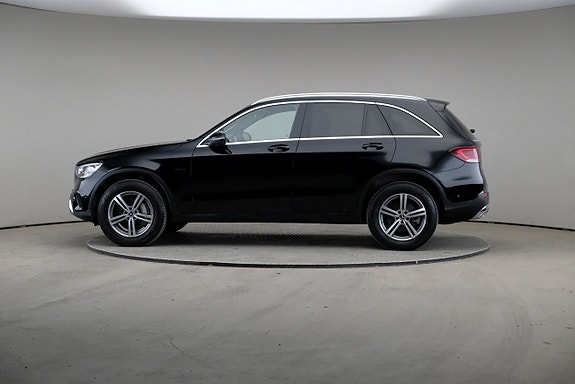 Mercedes-Benz GLC300 e 4 of 5