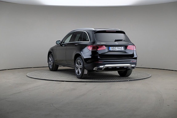 Mercedes-Benz GLC300 e 2 of 5