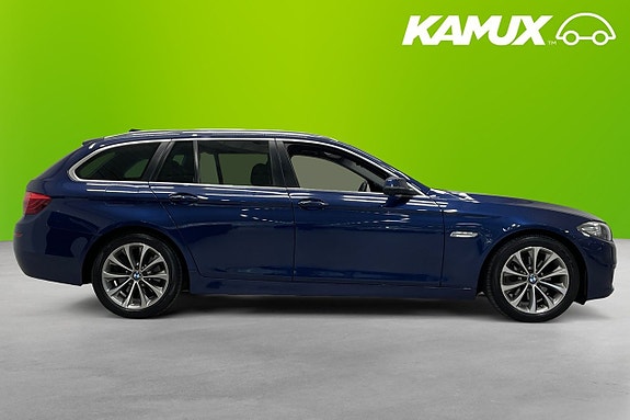 BMW 520 2 of 5
