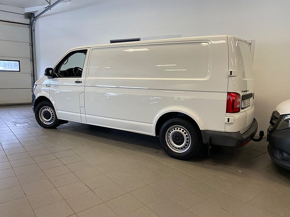Volkswagen Transporter 3 of 5