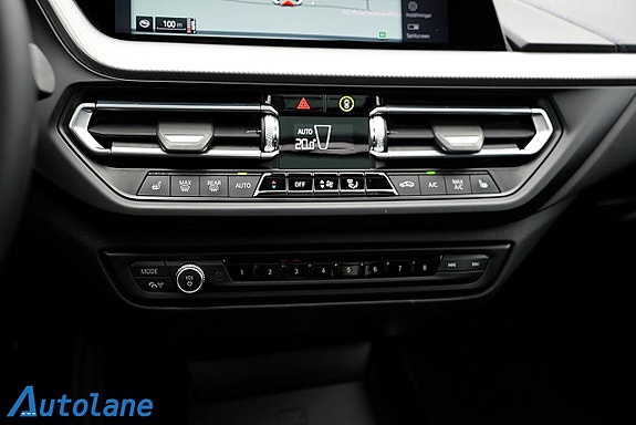 BMW 220d 28 of 30