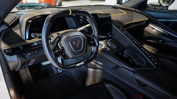 Chevrolet Corvette 12 of 27