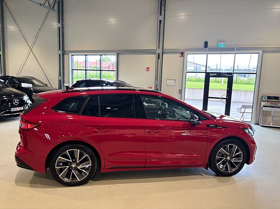 Skoda Enyaq 7 of 30