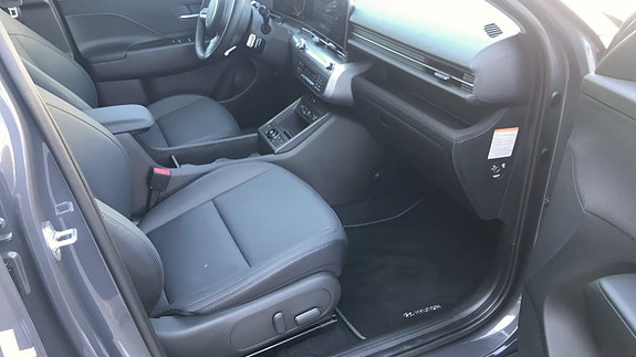 Hyundai Kona 3 of 5