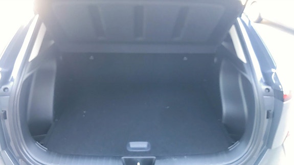 Hyundai Kona 10 of 12