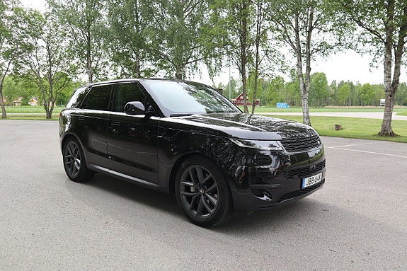 Land Rover Range Rover Sport 4 of 5