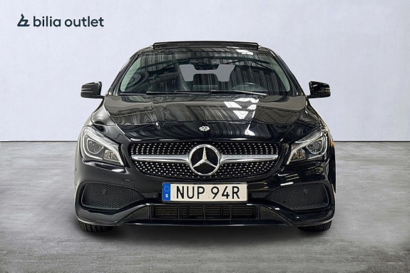 Mercedes-Benz CLA200 3 of 5