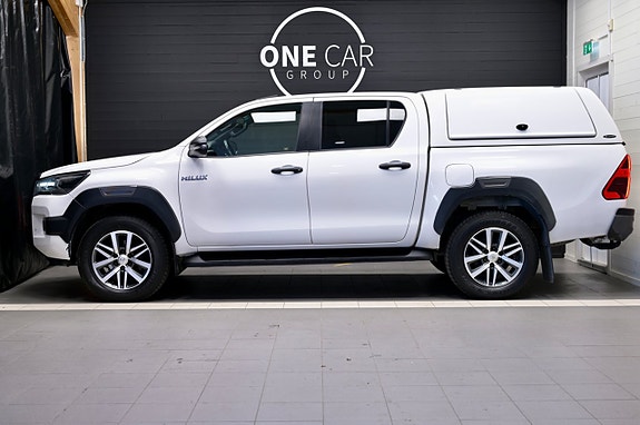 Toyota HiLux 3 of 5
