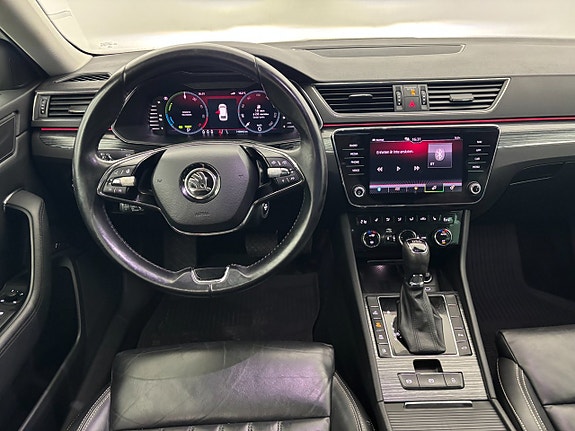 Skoda Superb 18 of 24