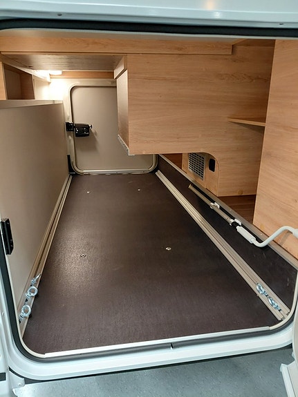 Knaus L!VE TI PLATINUM SELECTION 700 MEG 13 of 13