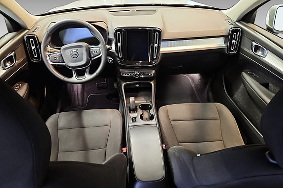 Volvo XC40 5 of 5