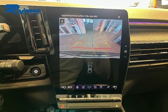 Renault Austral 14 of 17
