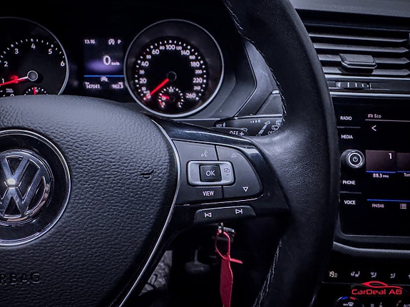 Volkswagen Tiguan Allspace 19 of 26