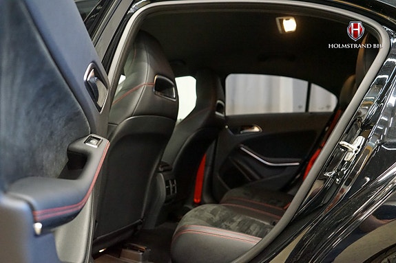 Mercedes-Benz A45 9 of 18