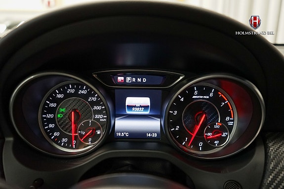 Mercedes-Benz A45 12 of 18