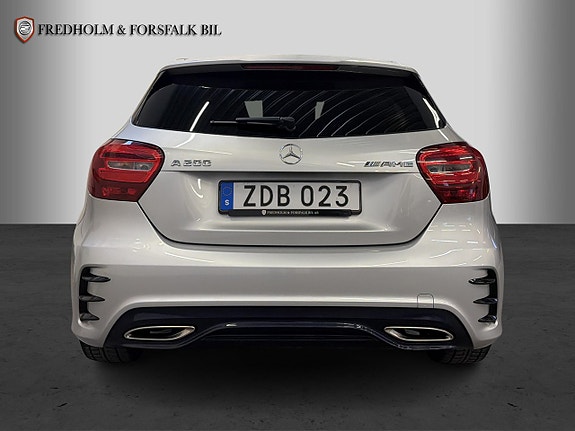 Mercedes-Benz A200 4 of 5