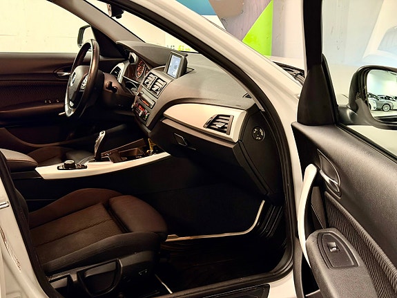 BMW 118d 9 of 12