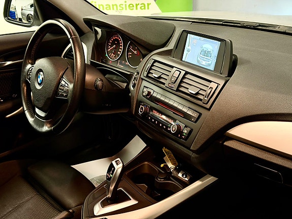 BMW 118d 10 of 12
