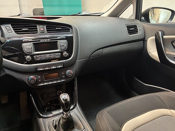 Kia Ceed 14 of 16