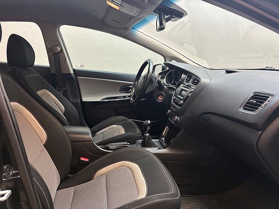 Kia Ceed 5 of 5