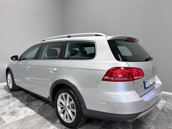 Volkswagen Passat Alltrack 6 of 28