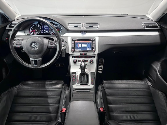 Volkswagen Passat Alltrack 17 of 28