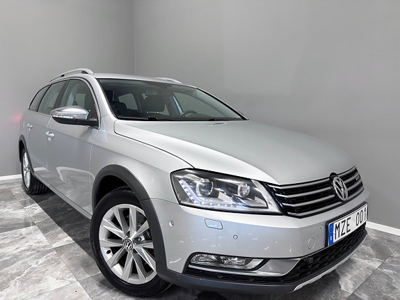 Volkswagen Passat Alltrack 2 of 5