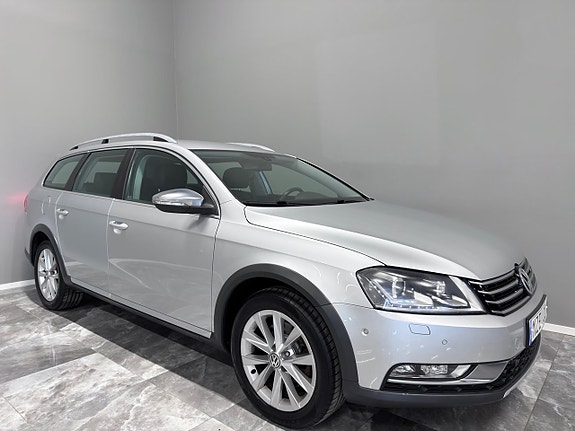 Volkswagen Passat Alltrack 10 of 28