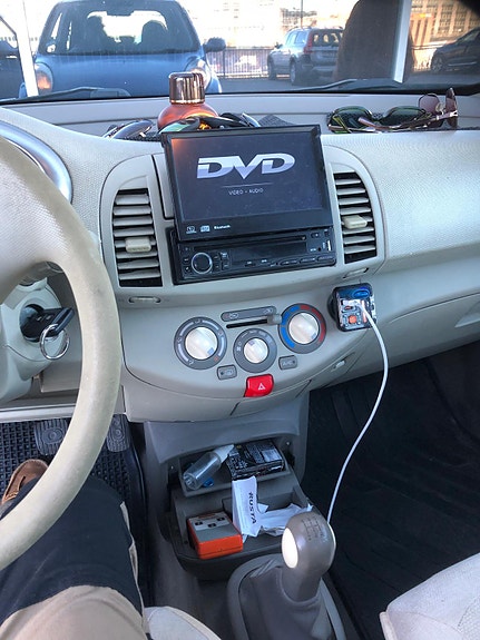 Nissan Micra 4 of 5
