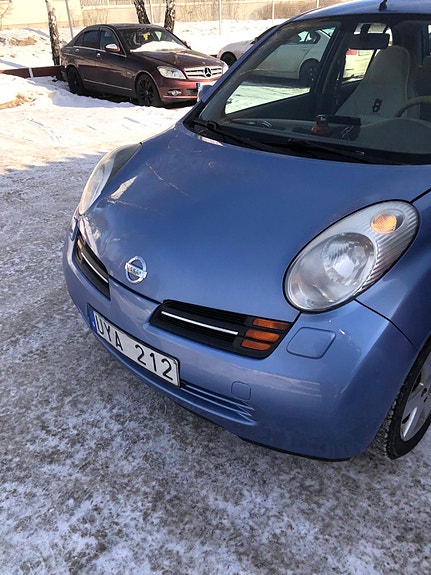 Nissan Micra 2 of 5