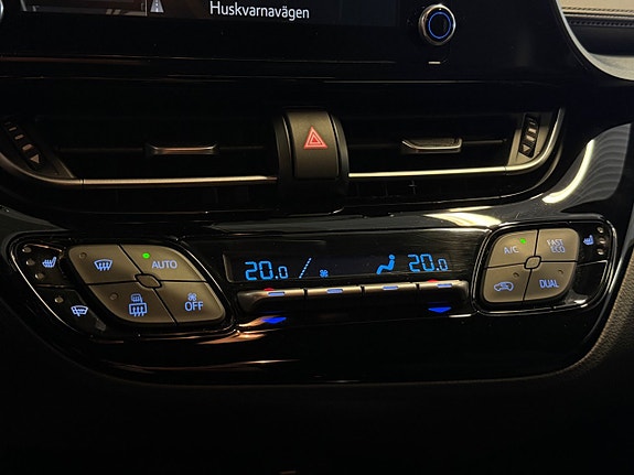 Toyota C-HR 23 of 28