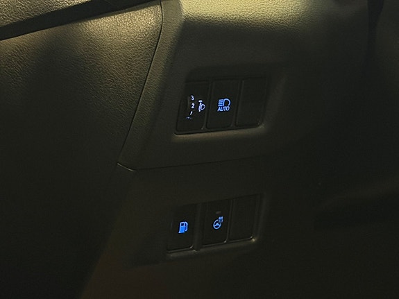 Toyota C-HR 18 of 28