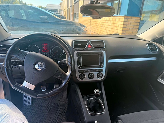 Volkswagen Scirocco 5 of 8
