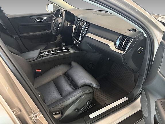Volvo V60 Cross Country 16 of 16