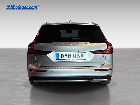 Volvo V60 Cross Country 6 of 16