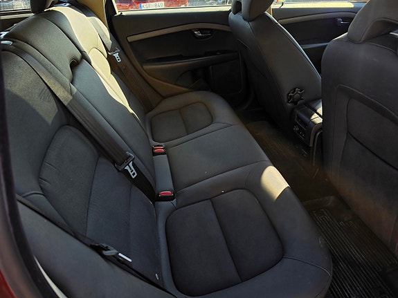 Volvo V70 5 of 5