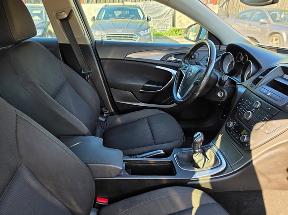 Opel Insignia 8 of 10